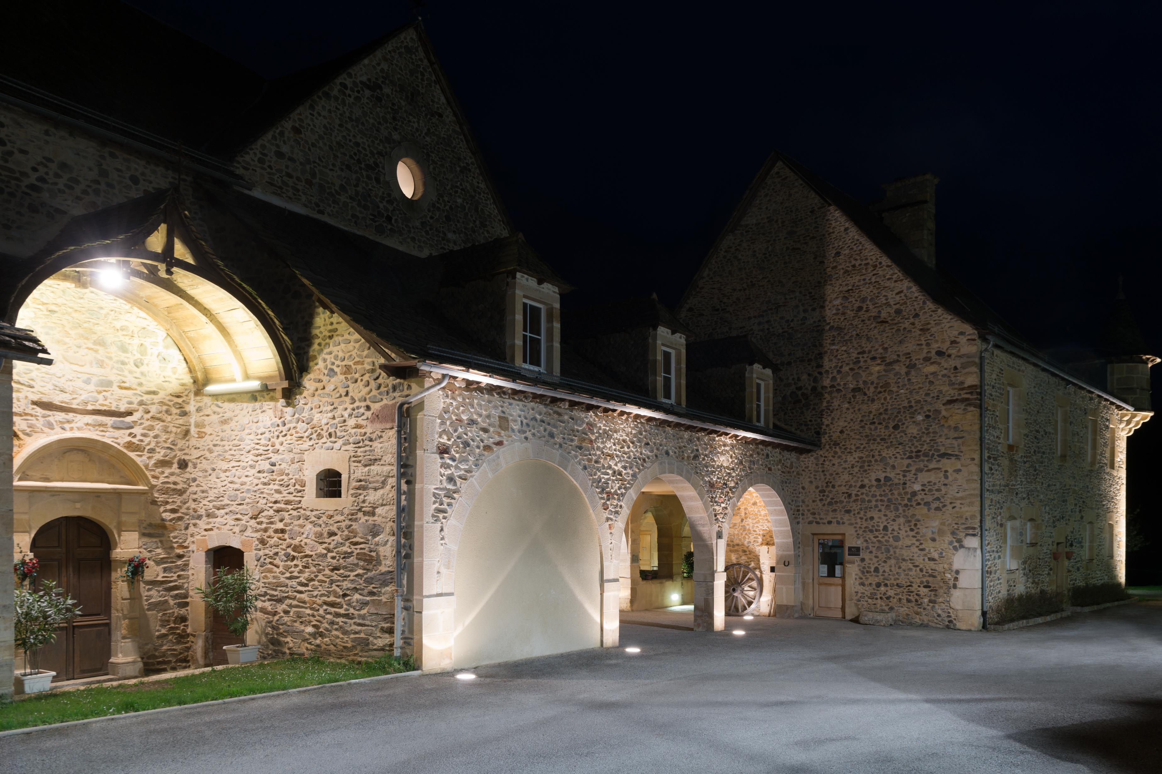Chateau De La Falque, The Originals Relais Saint-Geniez-dʼOlt Exterior foto