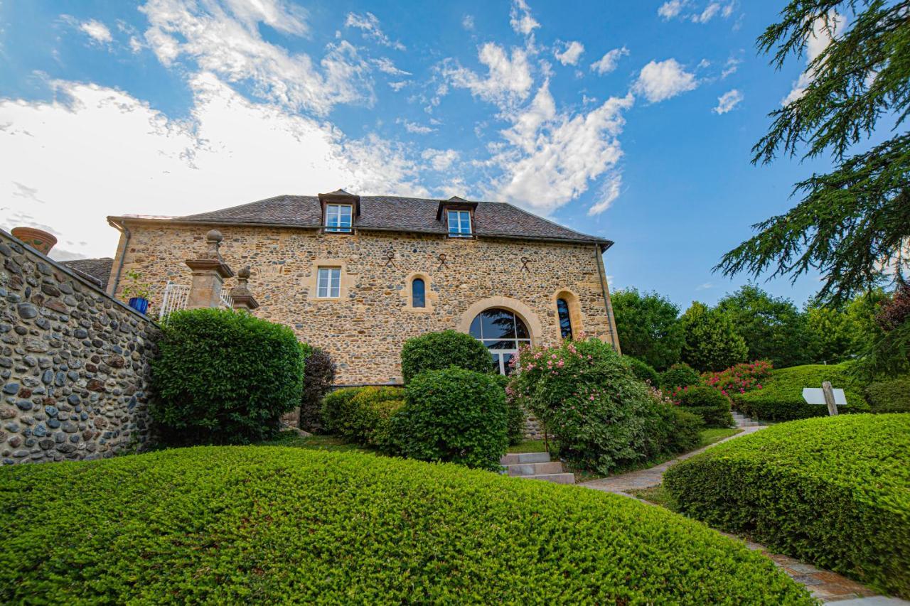 Chateau De La Falque, The Originals Relais Saint-Geniez-dʼOlt Exterior foto